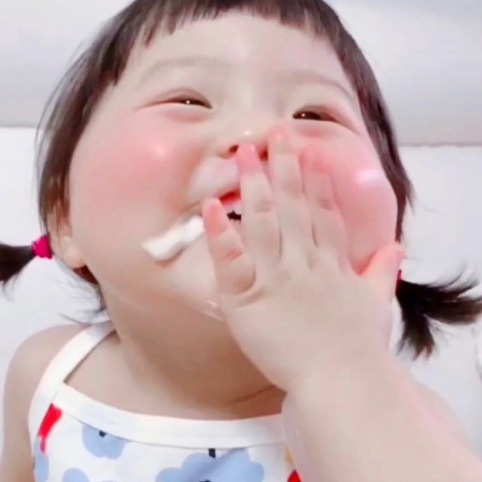 可爱大头娃娃微信头像