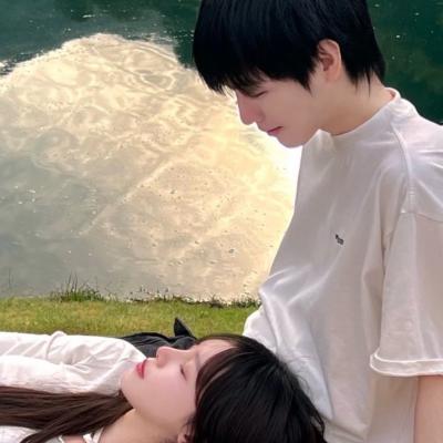 秀给单身狗看的情侣头像