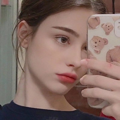 清纯可爱的欧美风高颜值头像