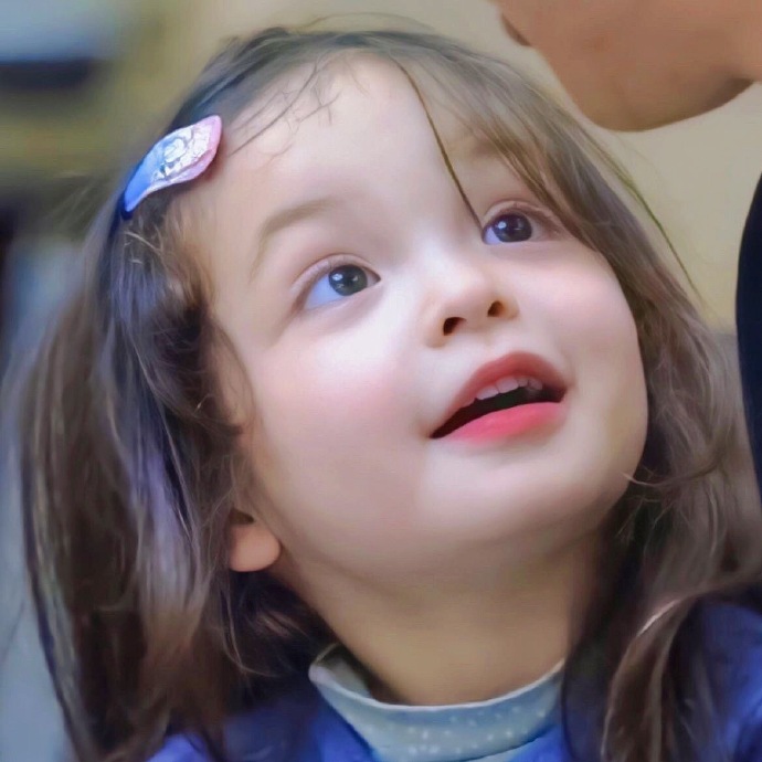 人类幼崽的可爱微信头像