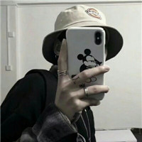 超酷的时尚男生微信头像