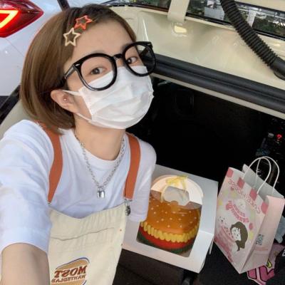 ins头像女冷淡清新头像