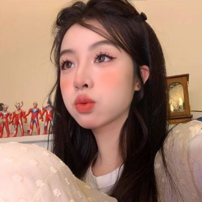 个性时尚的女生头像