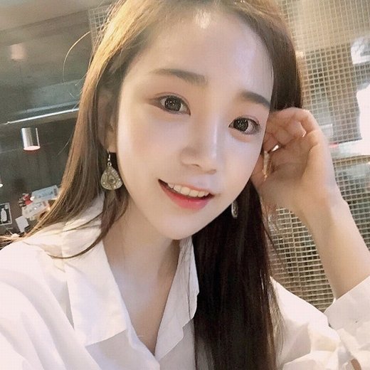 非主流美女时尚个性图片