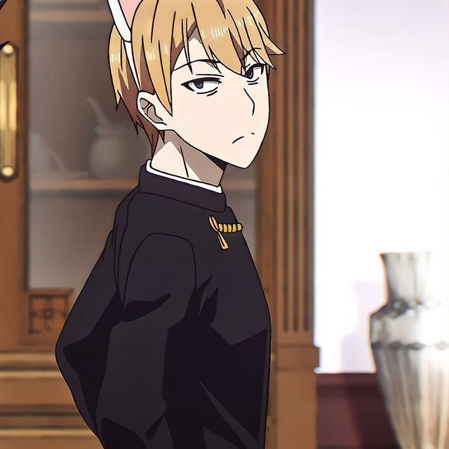 《辉夜大小姐想让我告白》情侣微信头像