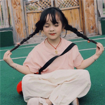 一人一半的可爱的萌娃闺蜜头像