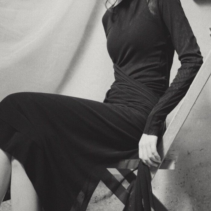 超拽超酷的盐系小姐姐微信头像