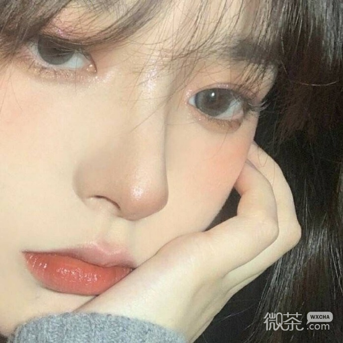 有点高冷帅气的女生微信头像