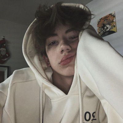 帅气潇洒欧美男生微信头像