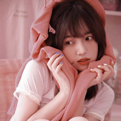 治愈系的干净唯美女生微信头像