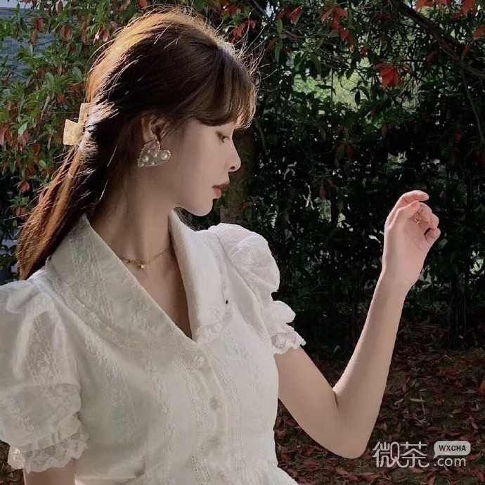 超美艳气质精致女孩微信头像