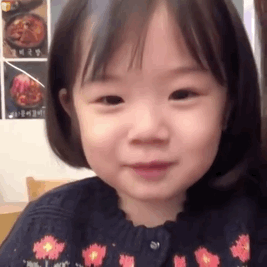 哭哭包金雪可爱微信表情包