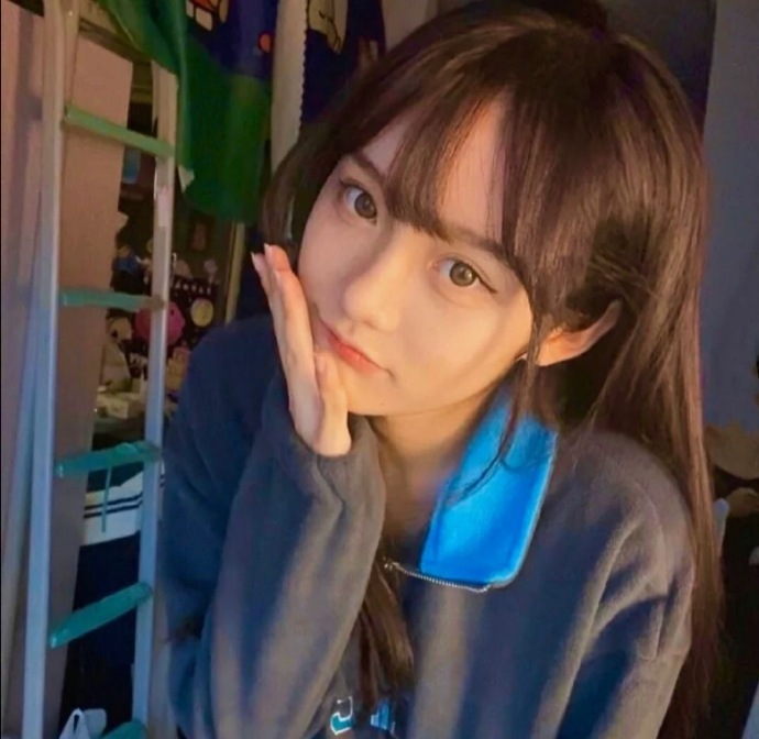 清纯好看的个性女生微信头像