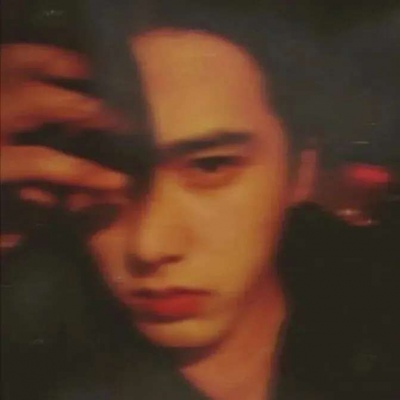 看着舒服但又很霸气的男生头像