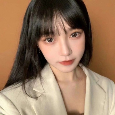 酷酷的真人女生微信头像