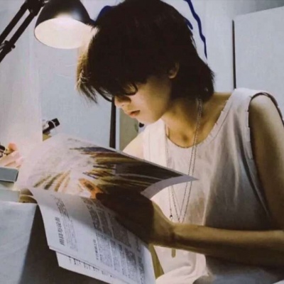 抖音超火的帅气不露脸的男生头像