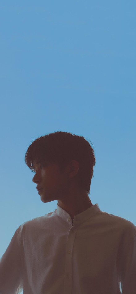 心目中最靓的仔易烊千玺微信头像