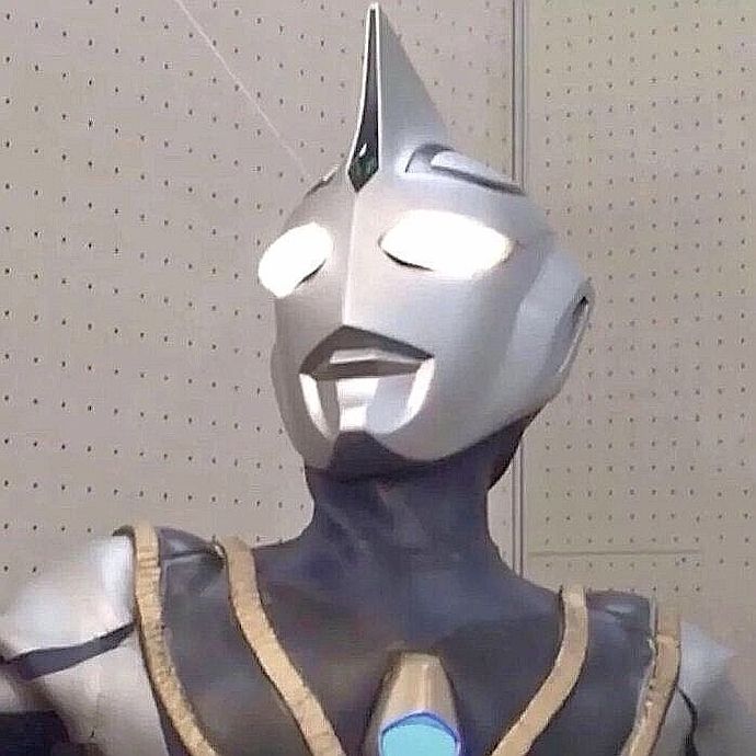 沙雕搞怪的奥特曼微信头像