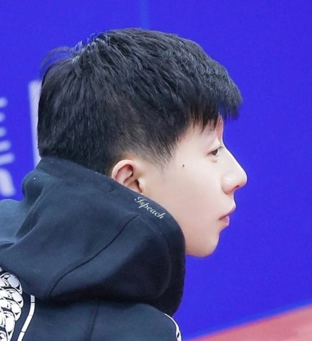 马龙帅气微信头像