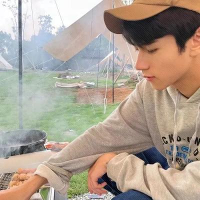 痞帅的男头很精致又很耐看