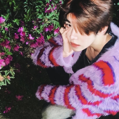 高冷的帅气男生微信头像