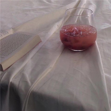 很火很热门丧系ins风微信朋友圈背景图