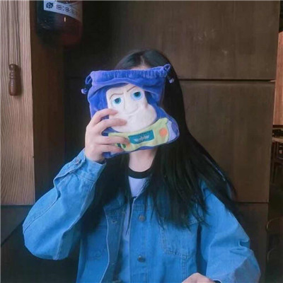 真人欧美风好看到爆的蓝色系头像