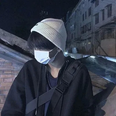 霸气的帅气男孩微信头像