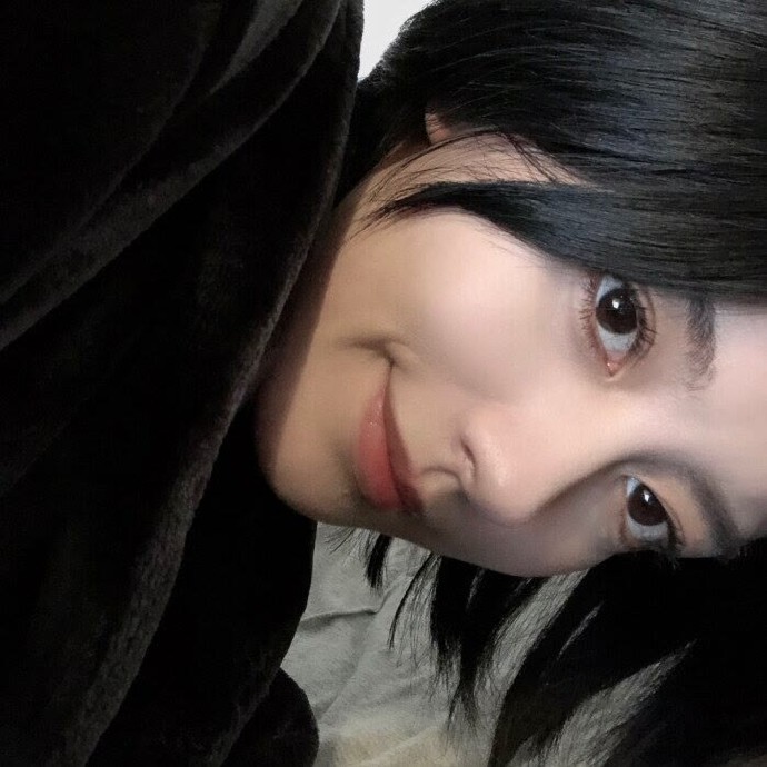 精致好看的女生微信头像