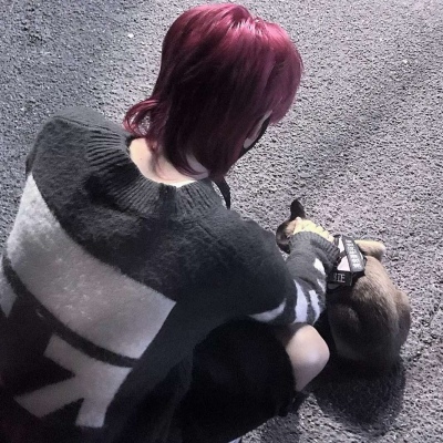 不露脸的超酷成熟男生头像