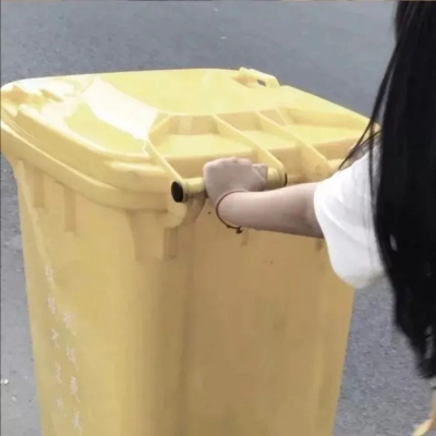 搞怪逗比的情侣微信头像