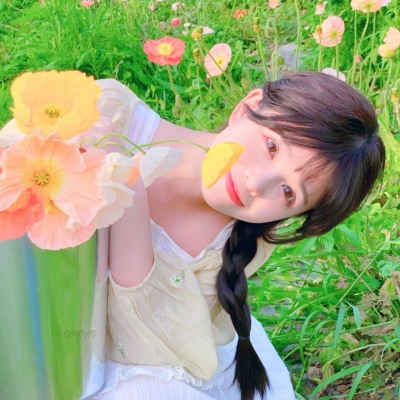 气质好看的四人闺蜜微信头像