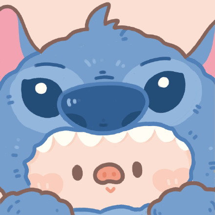 穿着迪士尼外套的猪猪可爱微信头像