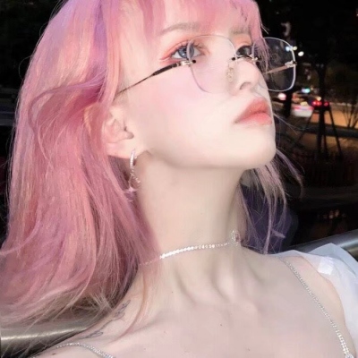 潮流霸气酷拽女生微信头像