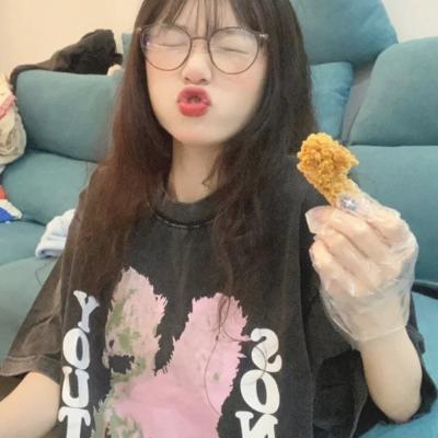 调皮又很可爱的女生头像