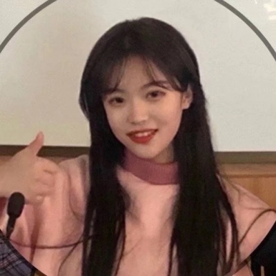 干净高级有质感的女生微信头像