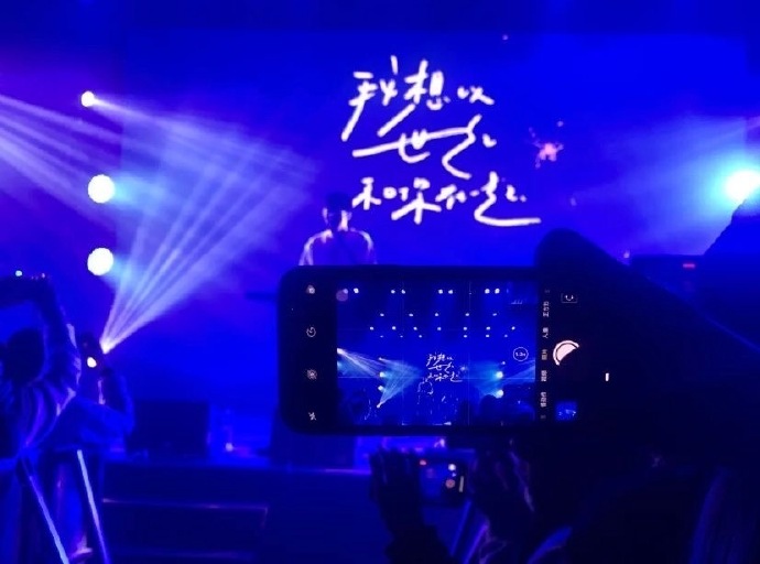 治愈歌词纯文字微信朋友圈背景图