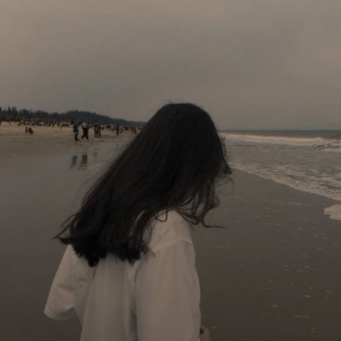 伤感孤独悲伤女生微信头像