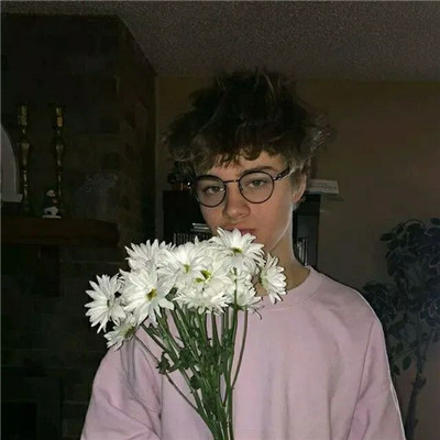 欧美霸气超拽冷酷男生微信头像