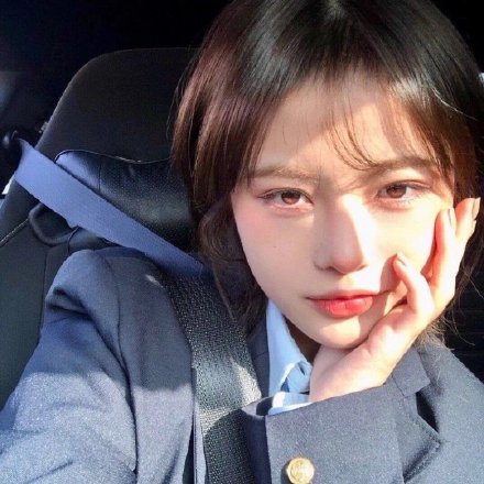 靓妹适合用的微信头像