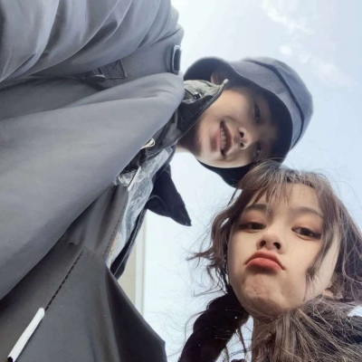 小众不明显的真人情侣微信头像