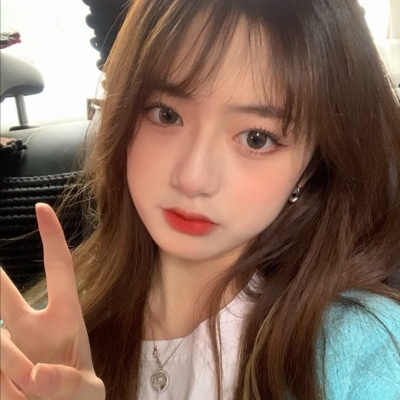 仙气爆棚的女生真人微信头像