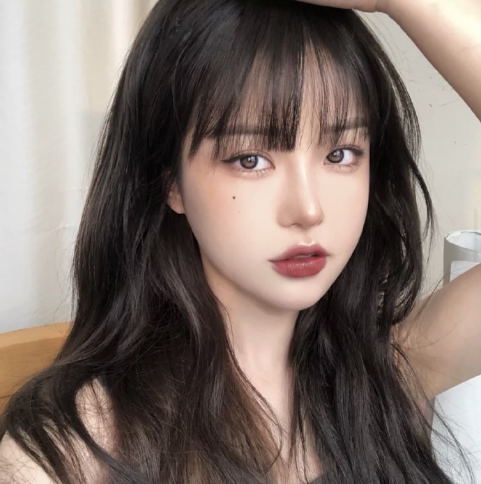 精致漂亮的女神微信头像