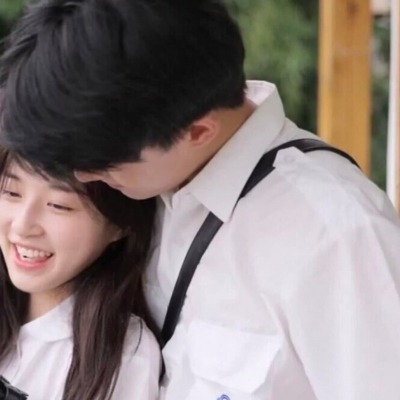 一人一半幸福甜蜜情侣微信头像