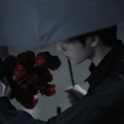 气质很好魅力的男生头像