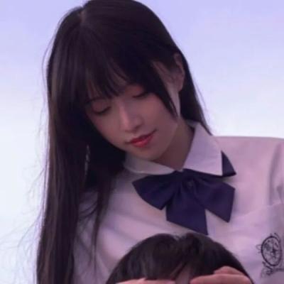 宠溺对方的好看的情侣头像