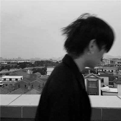 黑白系超酷超的帅气男生头像