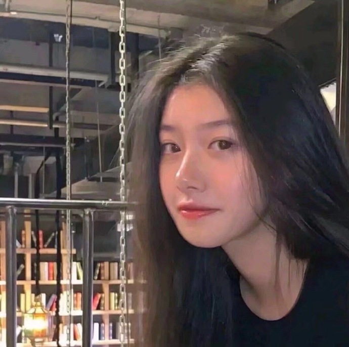 阳光开朗可爱的女生微信头像