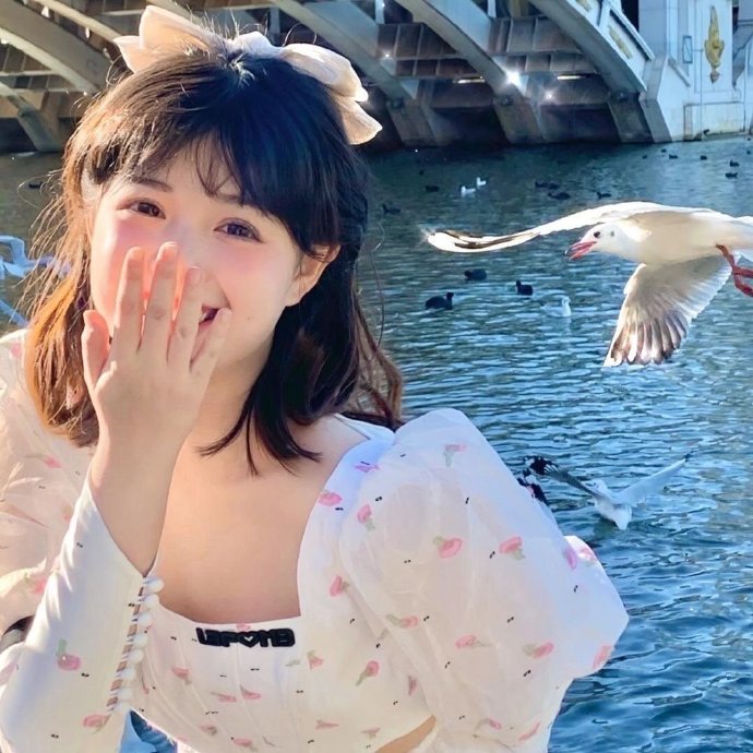 精选好看的女生微信头像