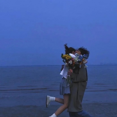 蓝色系清冷又好看的个性微信头像